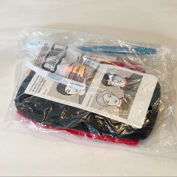 Travel Flight Toiletry Kit - Picture 3 of 6